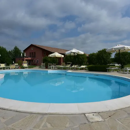 Tenuta Monterosso Bed & Breakfast 3*