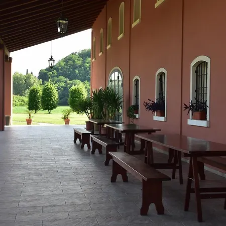Tenuta Monterosso Bed & Breakfast 2*